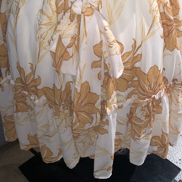 BNWT Ruffle Dress by Flying Tomato - Picture 3 of 11